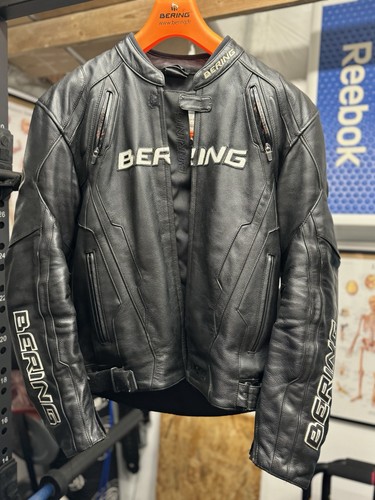 Blouson moto cuir - en,